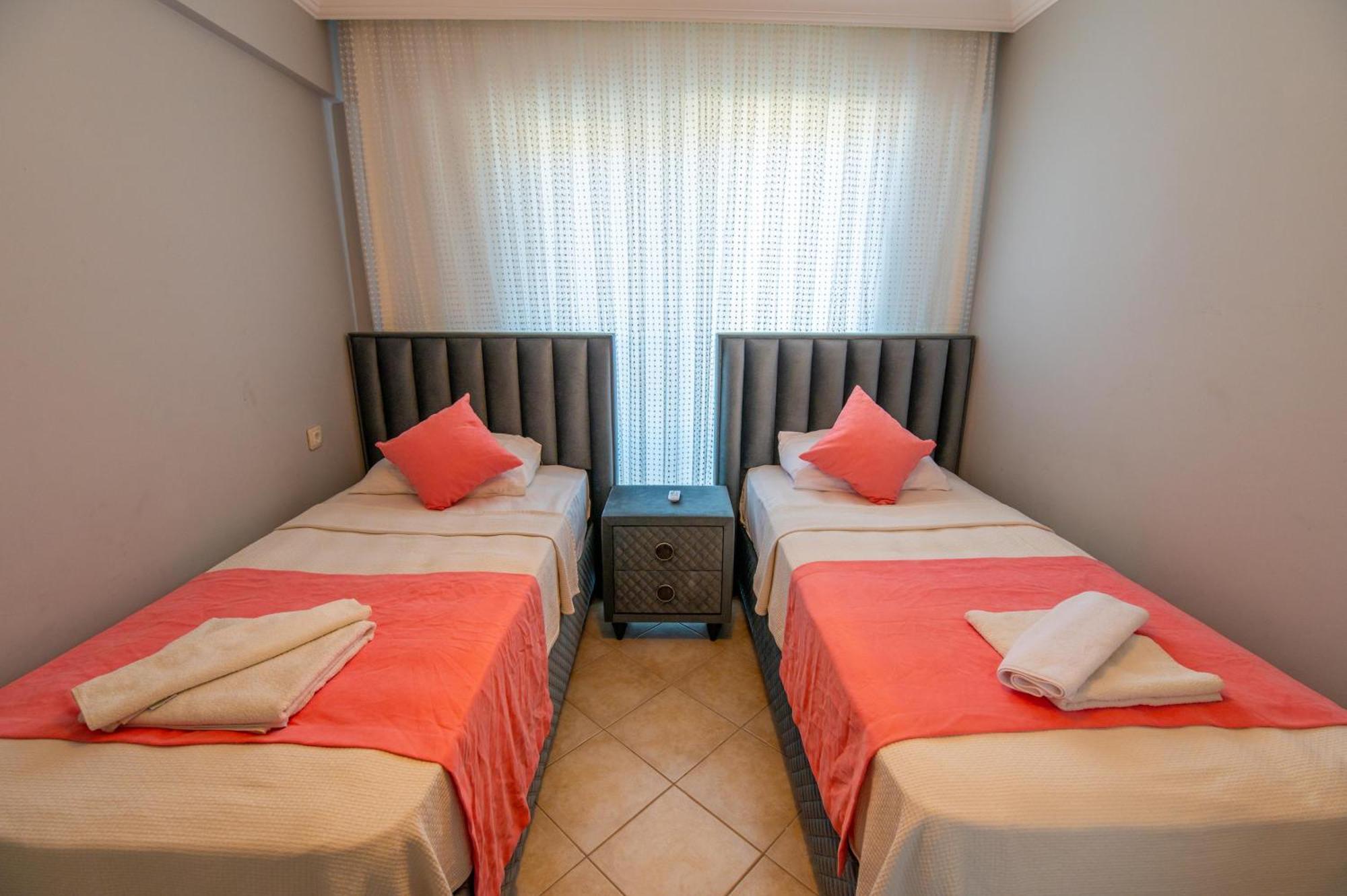 Sunset Beach Club Aqua Lettings Fethiye Eksteriør bilde