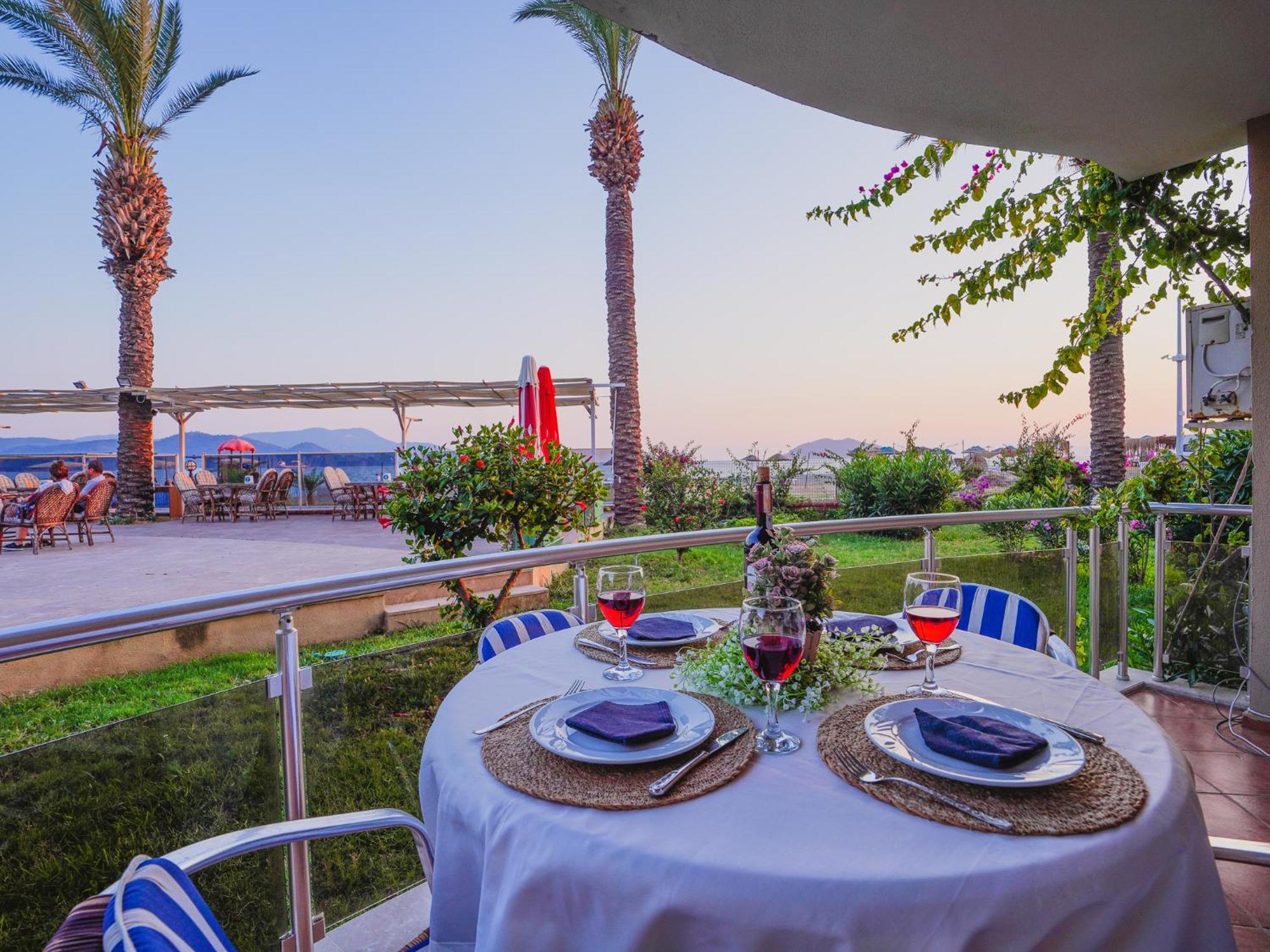 Sunset Beach Club Aqua Lettings Fethiye Eksteriør bilde
