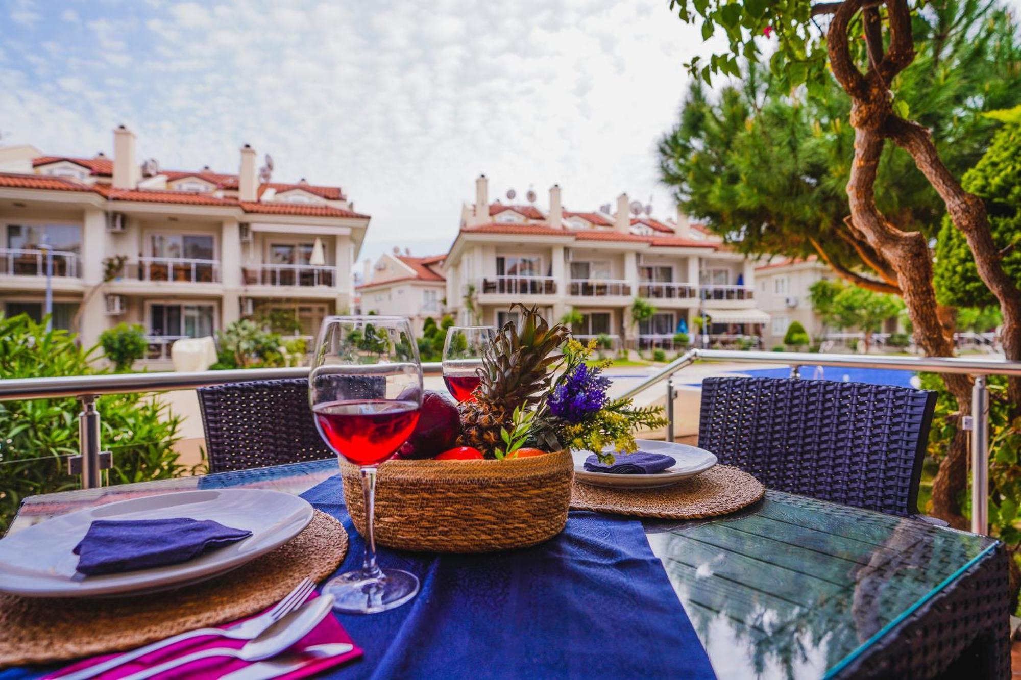Sunset Beach Club Aqua Lettings Fethiye Eksteriør bilde