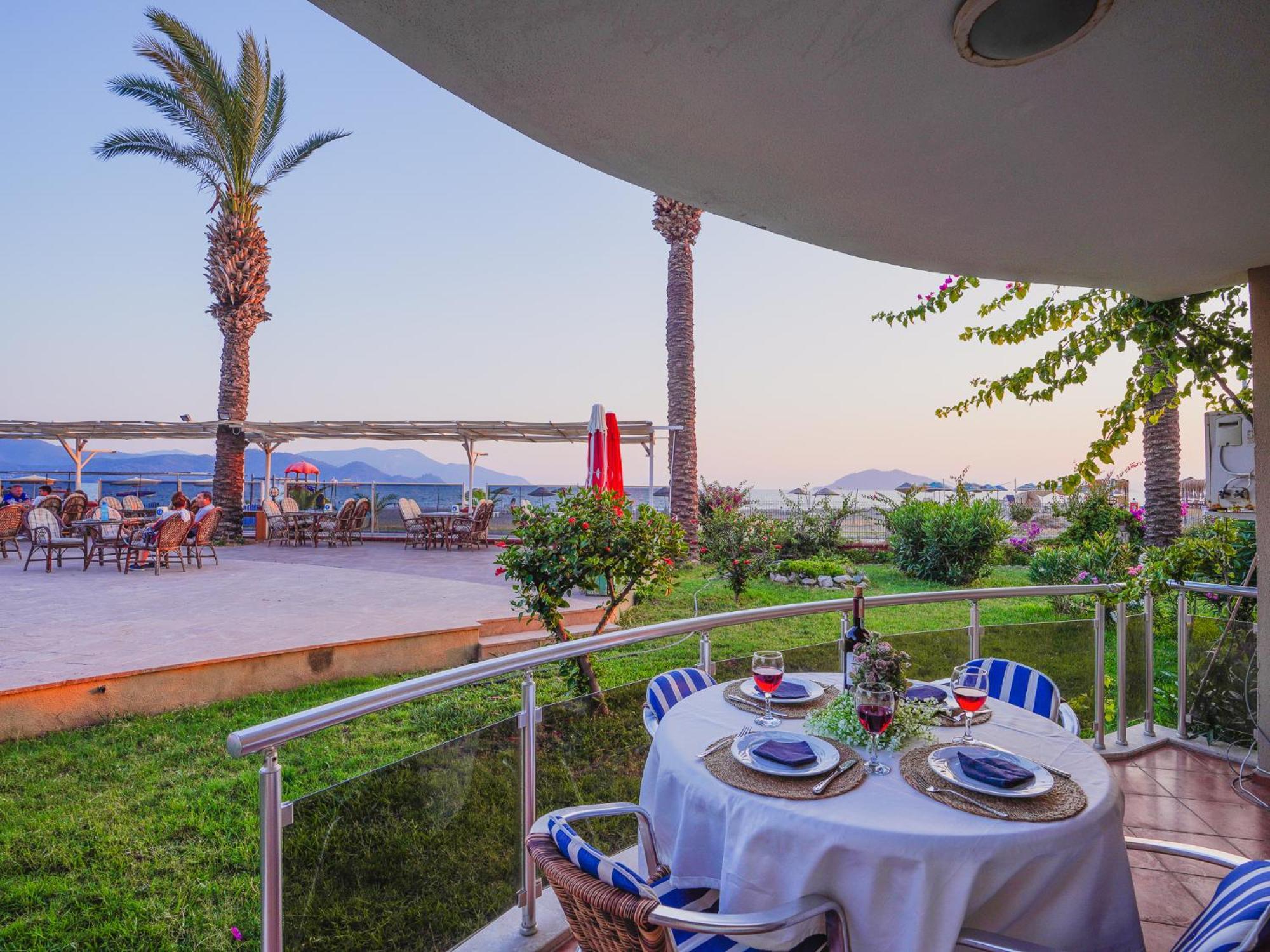 Sunset Beach Club Aqua Lettings Fethiye Eksteriør bilde